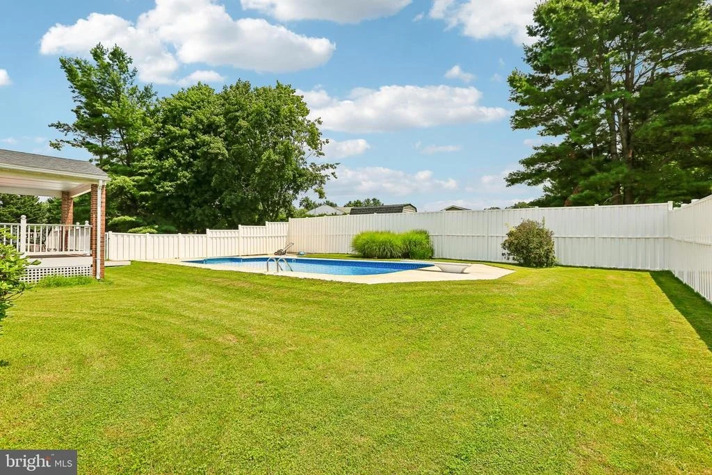 Photo of 2215 CHEROKEE DRIVE