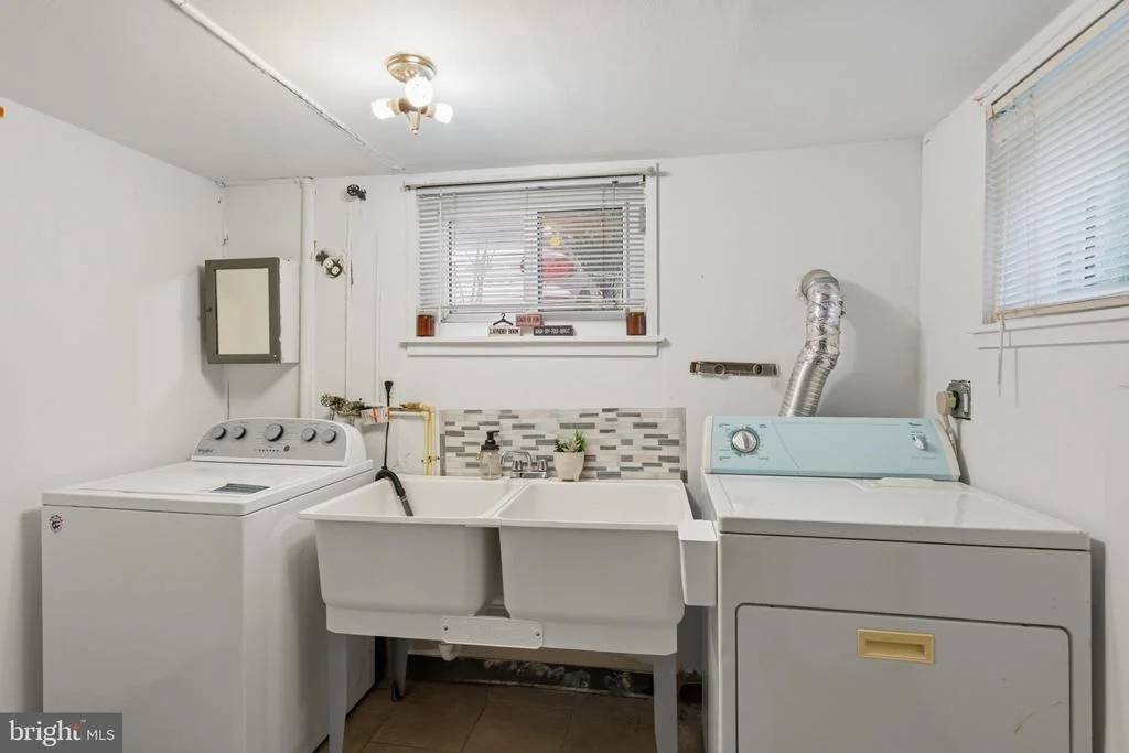Photo of 1143 44TH PLACE SE