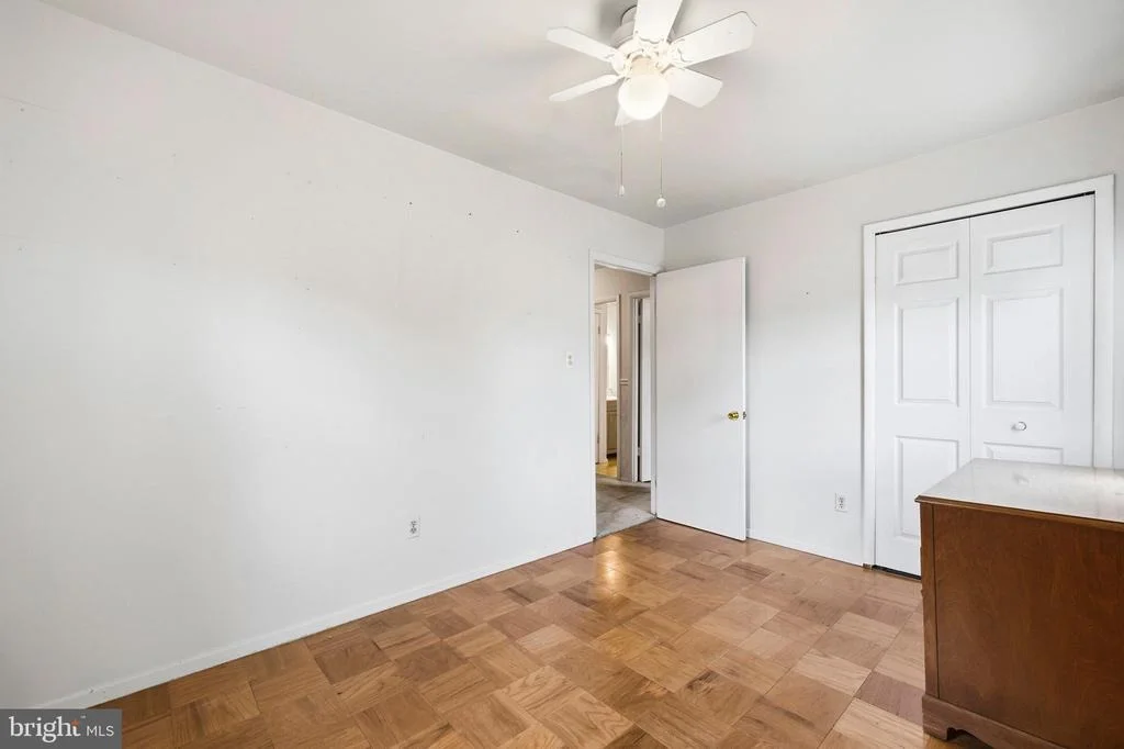 Photo of 215 COMPTON ROAD