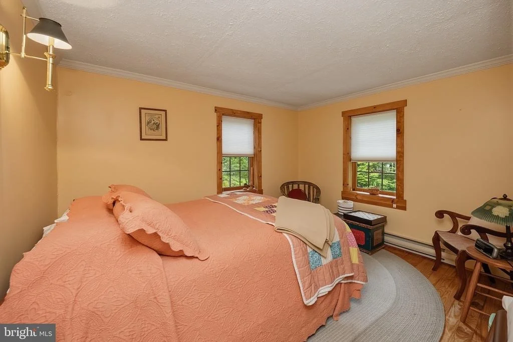 Photo of 674 HAZELHURST ROAD