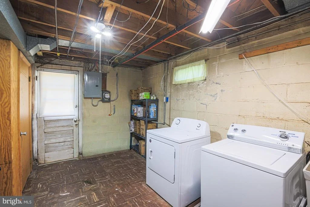 Photo of 2451 FOREST GREEN ROAD