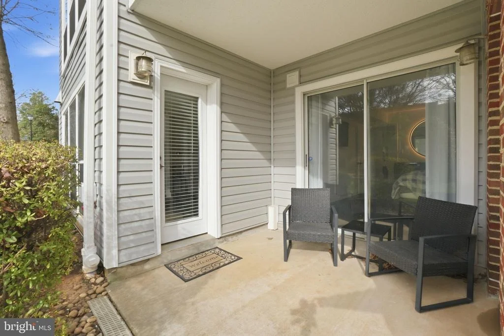 Photo of Unit 2A2 at 3179 SUMMIT SQUARE DRIVE
