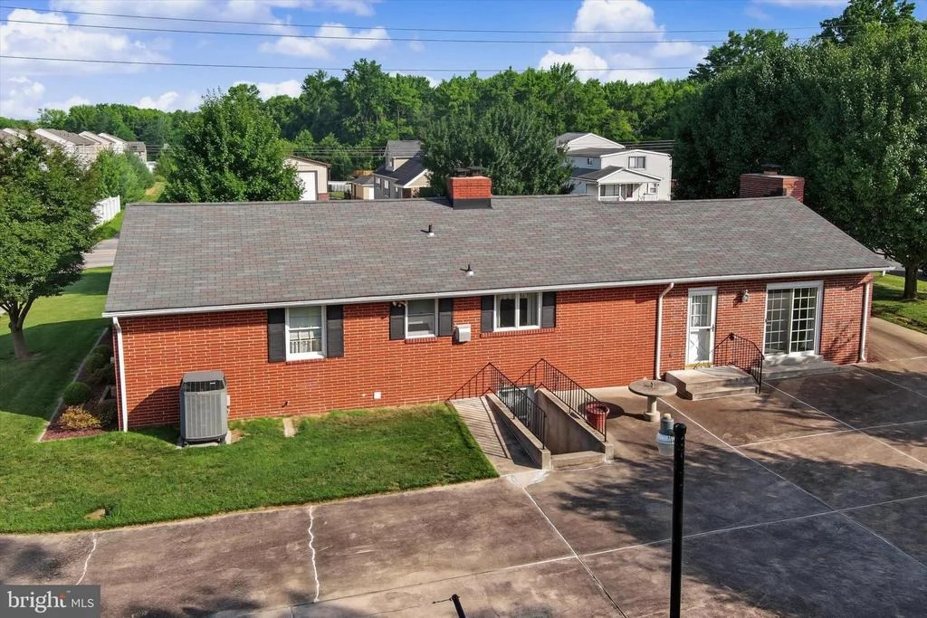 Photo of 9939 BIRD RIVER ROAD