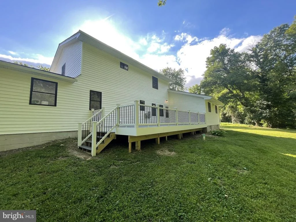 Photo of 512 CRICKET LANE