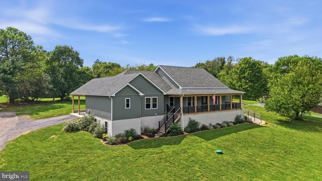 Photo of 295 KING LEAR DRIVE