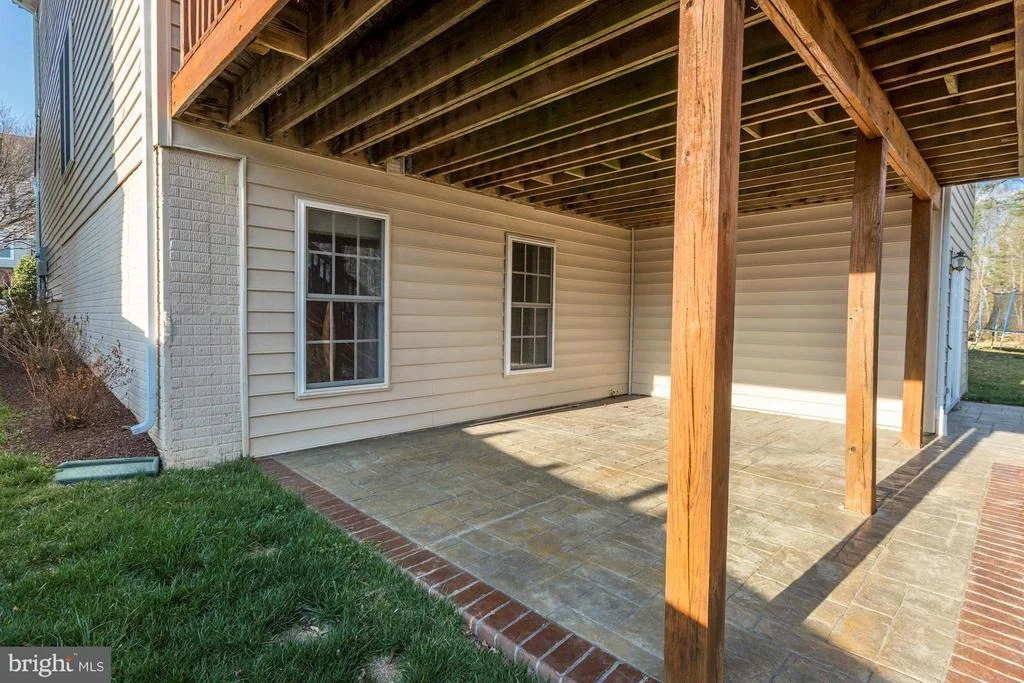 Photo of 7585 LINDBERG DRIVE