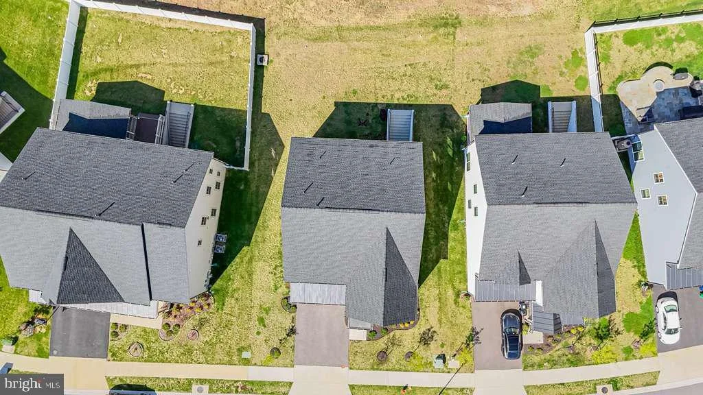 Photo of 7949 LAWNDALE CIRCLE