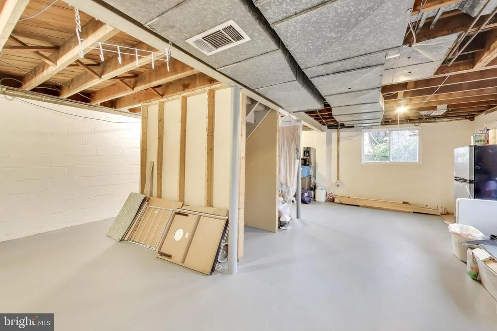 Photo of 11209 MIDVALE ROAD