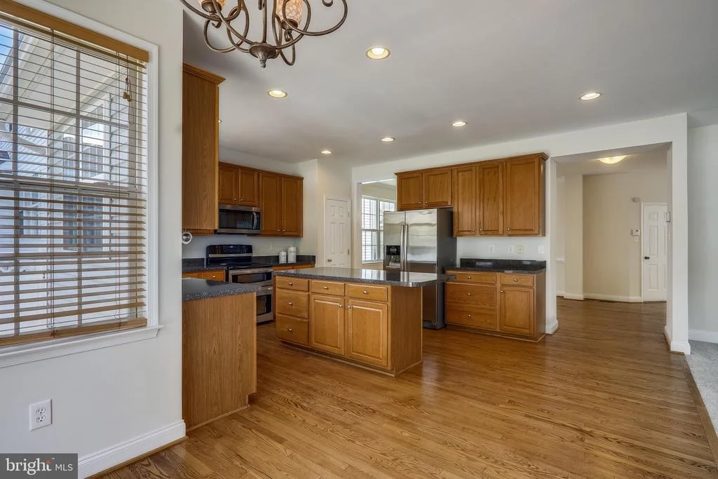 Photo of 9610 MASON LANE
