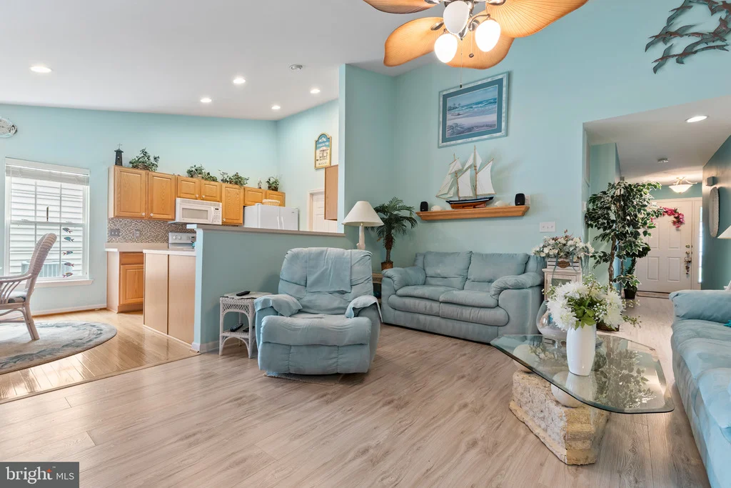 Photo of 32618 SEAVIEW LOOP