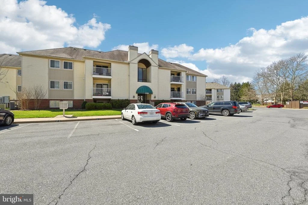 Photo of Unit 2B at 2104 WHITEHALL ROAD