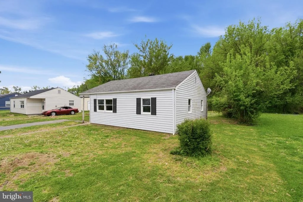 Photo of 1116 JANES ROAD