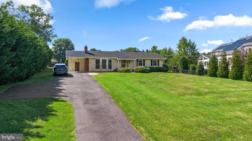 Photo of 18008 MUNCASTER ROAD