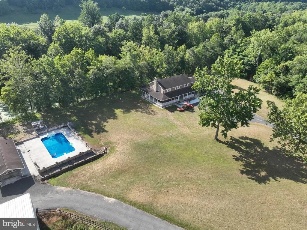 Photo of 13900 SCHELLSBURG ROAD