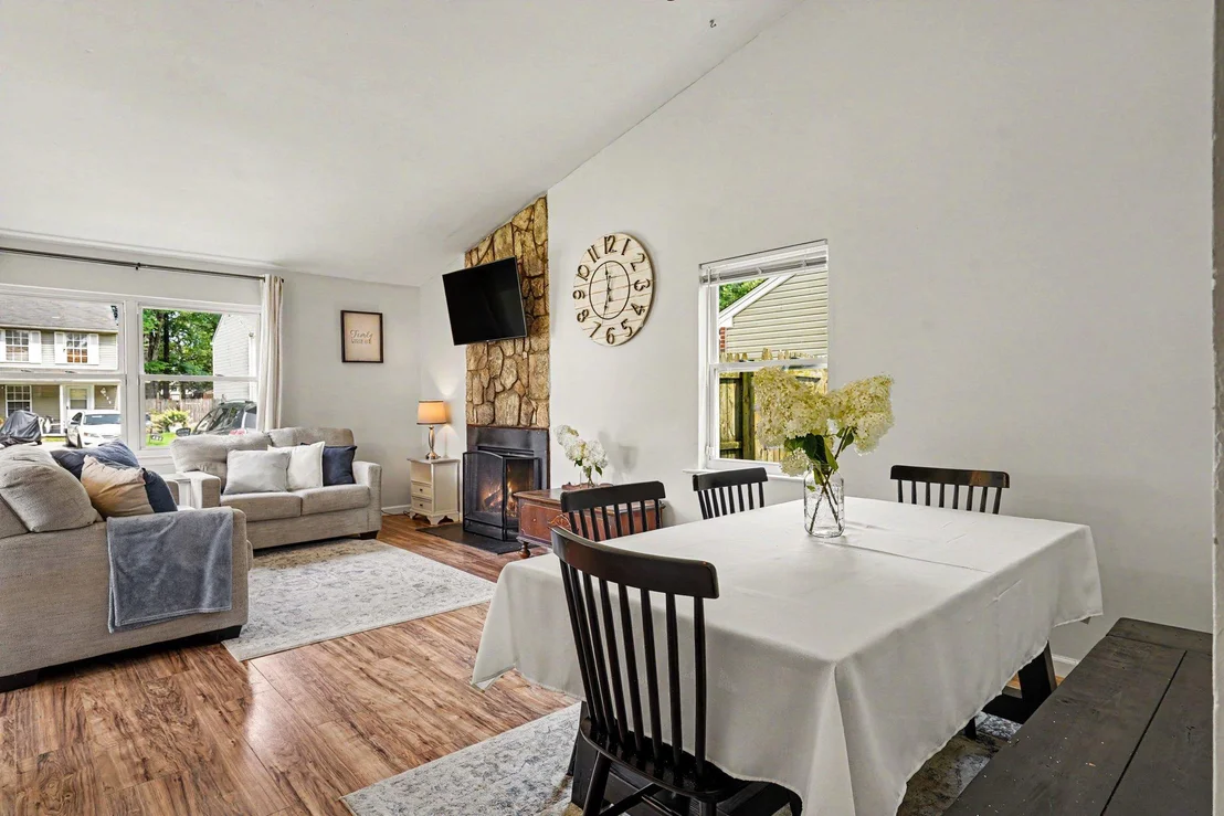 Photo of 436 WINTERBERRY DRIVE