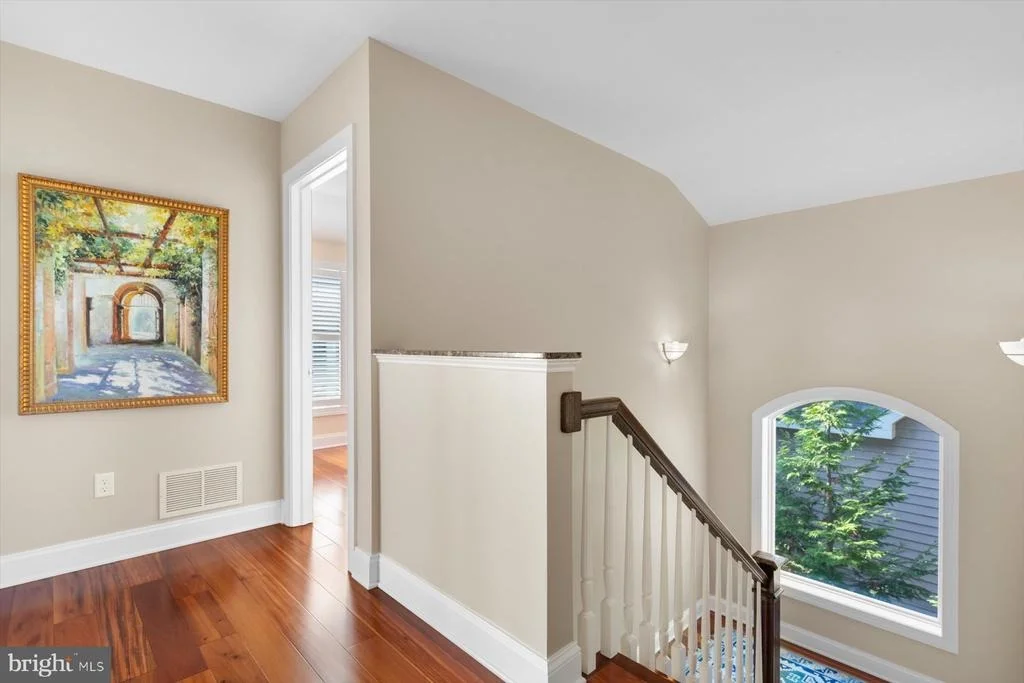 Photo of 309 W 5TH STREET