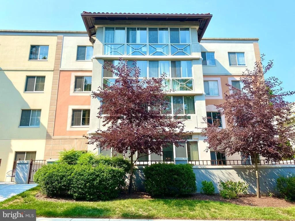 Photo of Unit 103 at 14809 PENNFIELD CIRCLE
