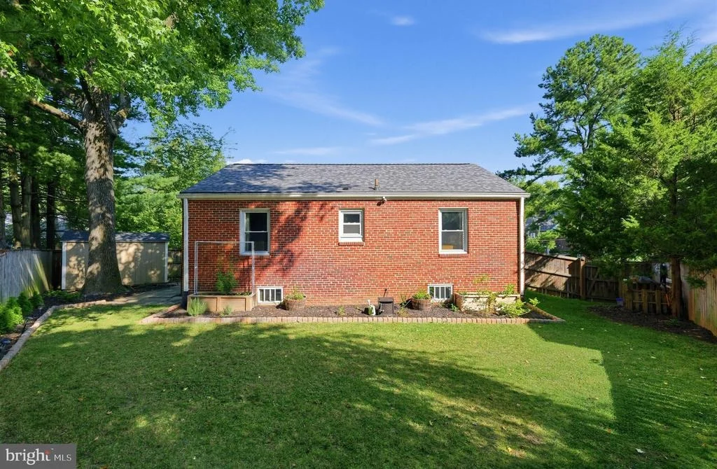 Photo of 9107 WIRE AVENUE