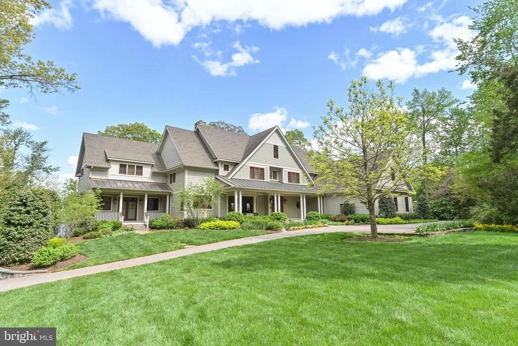 Photo of 11715 RIVER DRIVE