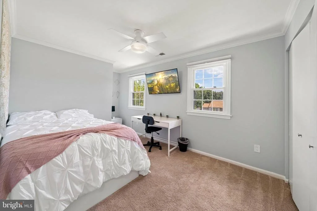 Photo of 10424 SWEEPSTAKES ROAD