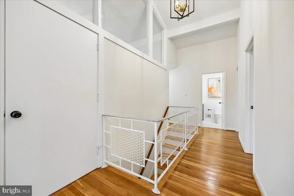 Photo of 1105 LAMBERTON DRIVE