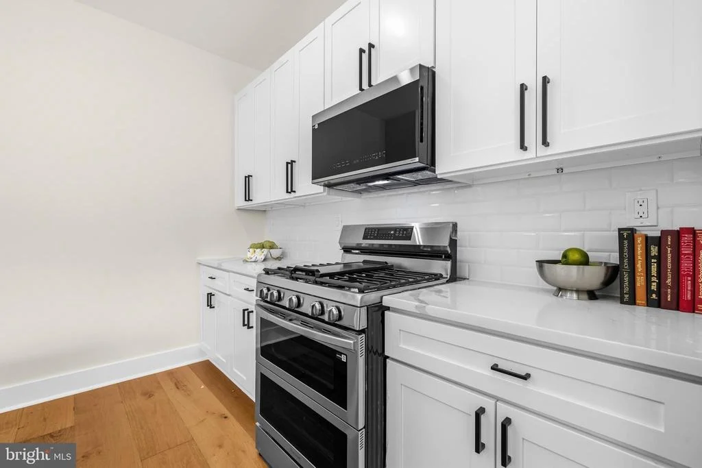 Photo of 703 NORTHWEST DRIVE