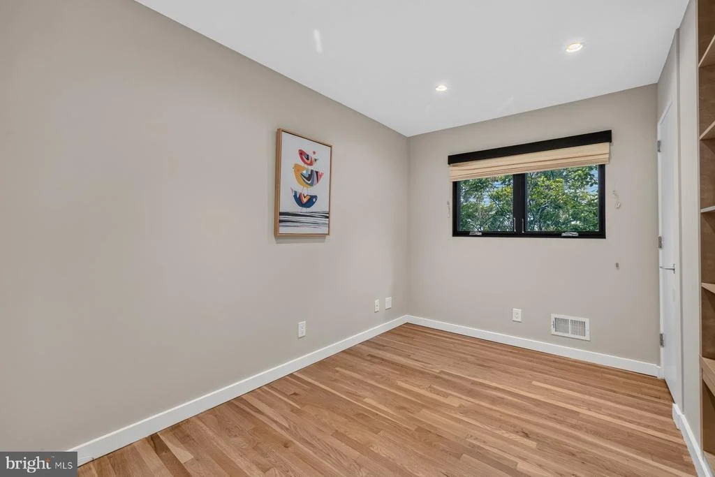 Photo of 11733 DEVILWOOD DRIVE