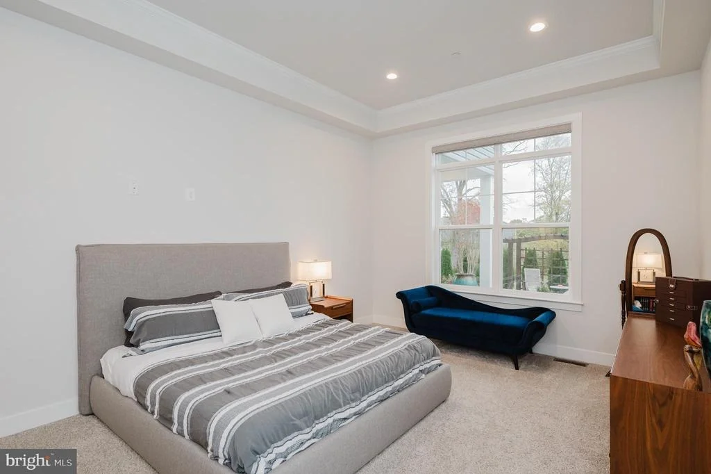 Photo of 2525 EASY STREET