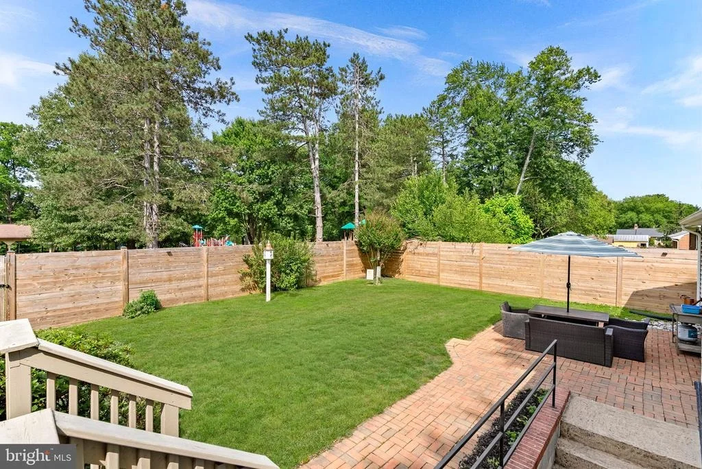 Photo of 10 HAMILTON TERRACE DRIVE