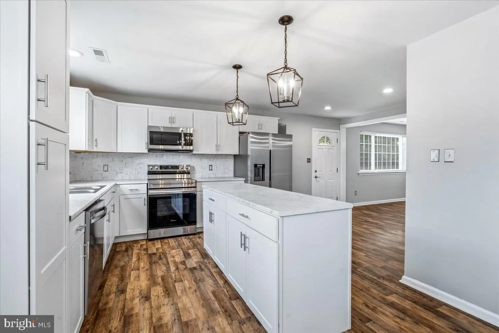 Photo of 7165 FAIRBROOK ROAD