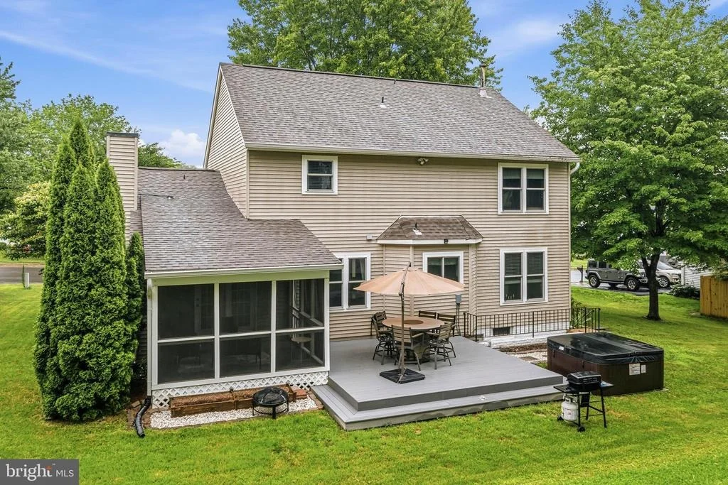 Photo of 478 DEVON DRIVE