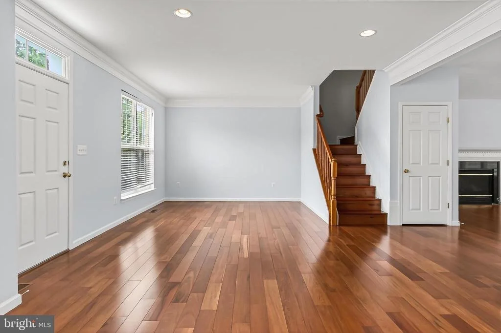 Photo of 25825 SPRING FARM CIRCLE