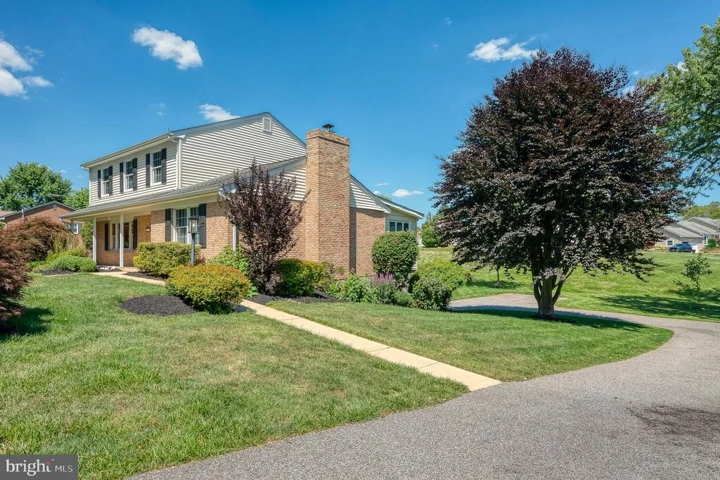 Photo of 2405 CLARET DRIVE