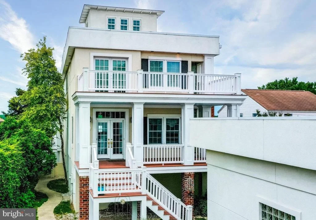 Photo of 7006 RIVER DRIVE ROAD