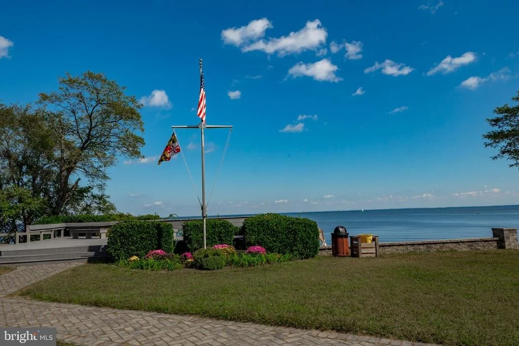 Photo of 970 HIGHPOINT DRIVE