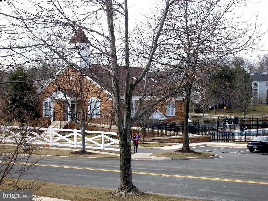Photo of Unit B at 14906 MC KISSON COURT