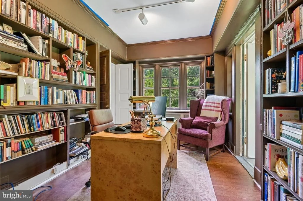 Photo of 2209 KEN OAK ROAD