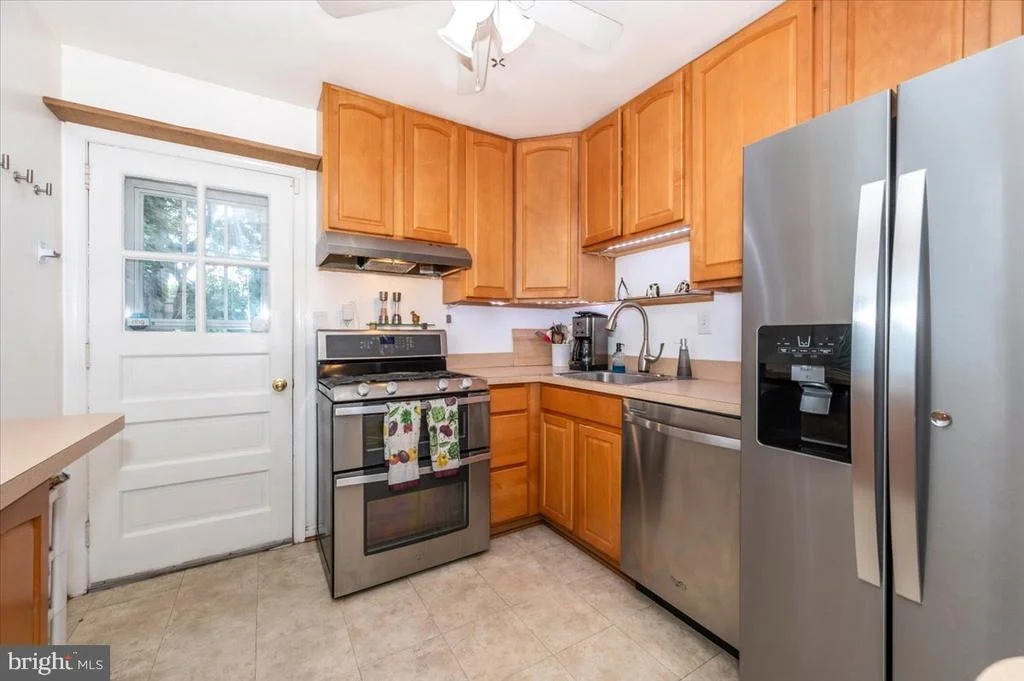 Photo of 10113 DAY AVENUE