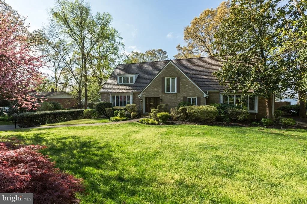 Photo of 5709 RIVER DRIVE