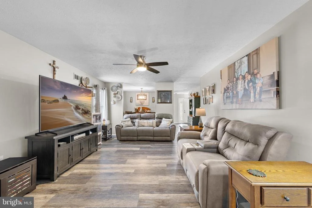 Photo of 256 VALLEY FORGE DRIVE