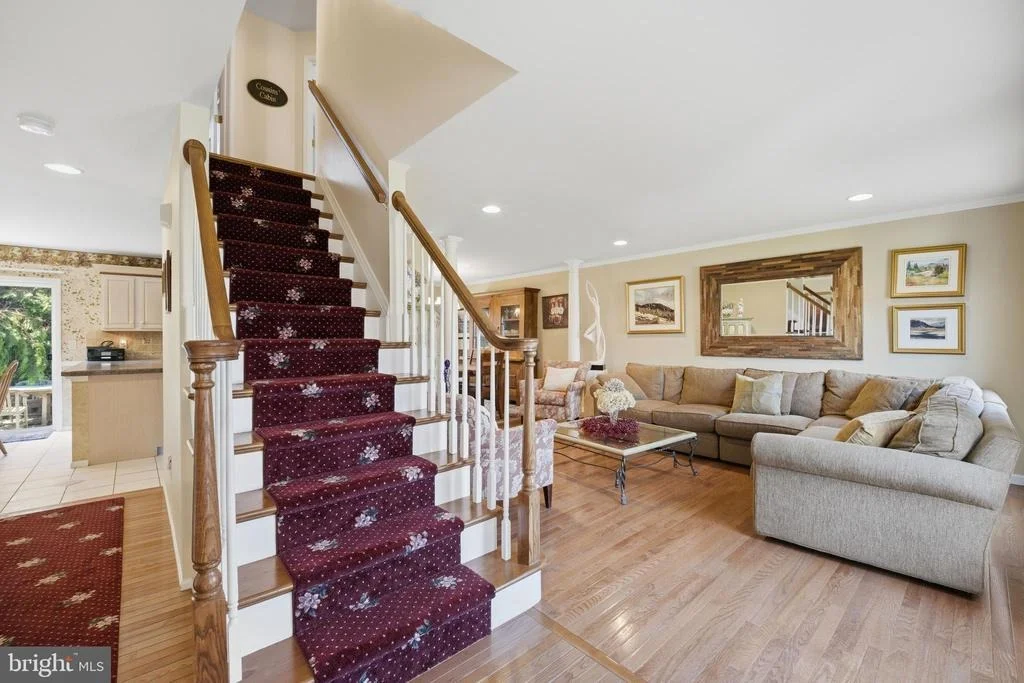 Photo of 352 CHESTNUT DRIVE