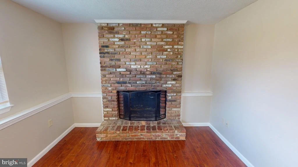Photo of 1180 BANNISTER CIRCLE