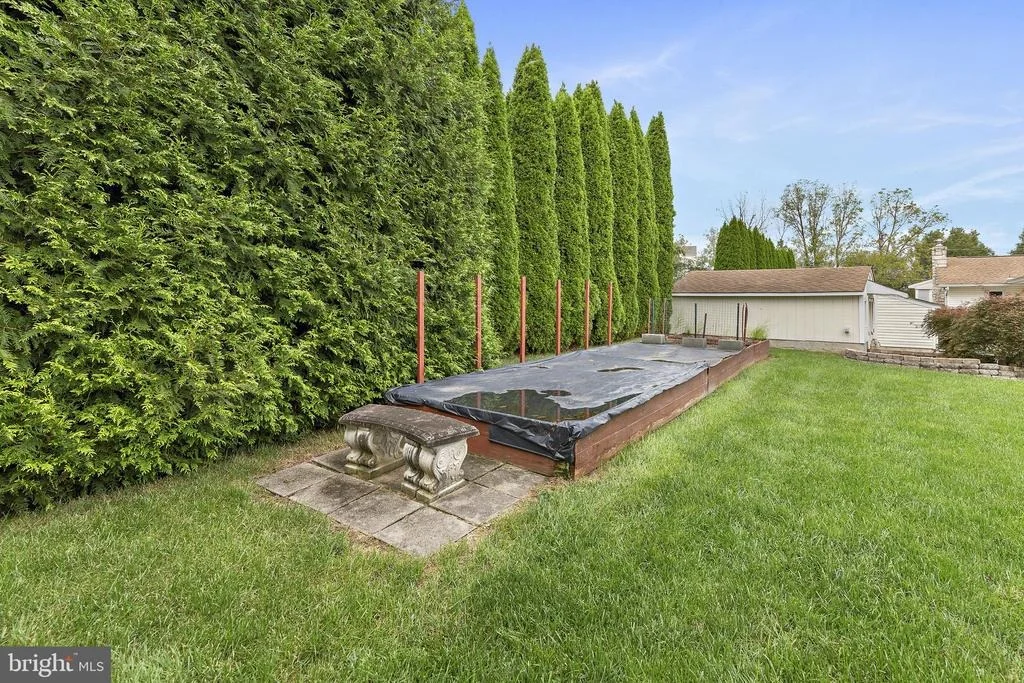 Photo of 1404 RYAN ROAD