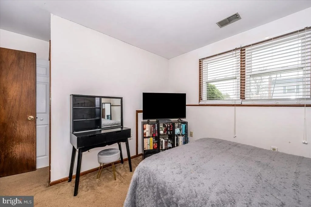 Photo of 223 TAMARACK WAY