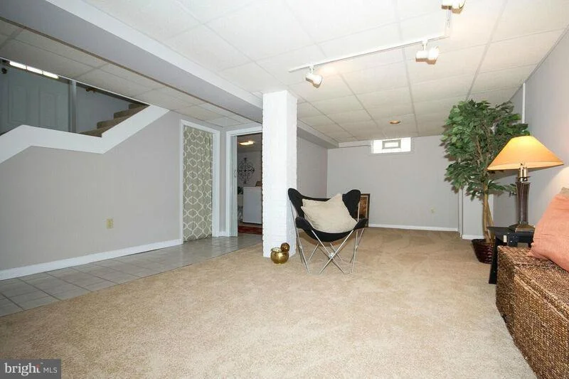 Photo of 806 WARWICK ROAD