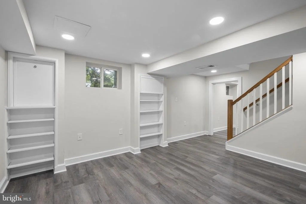 Photo of 9407 SEMINOLE STREET