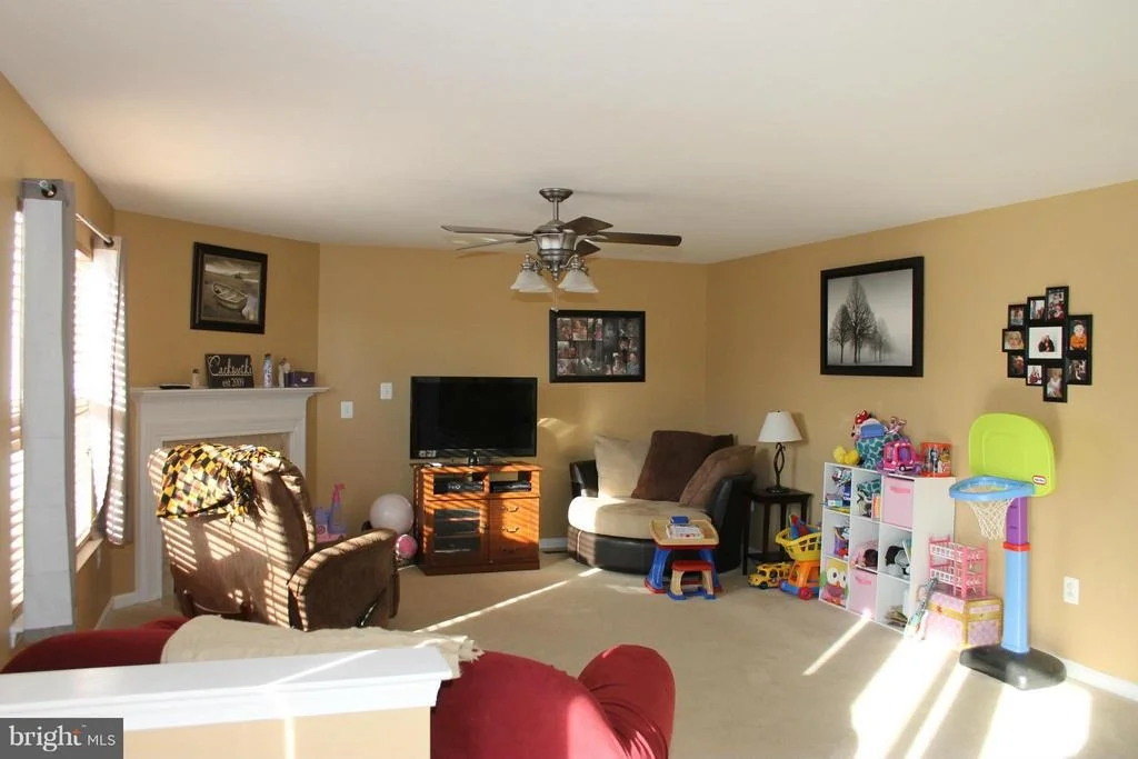 Photo of 749 HOLLY LEAF ROAD