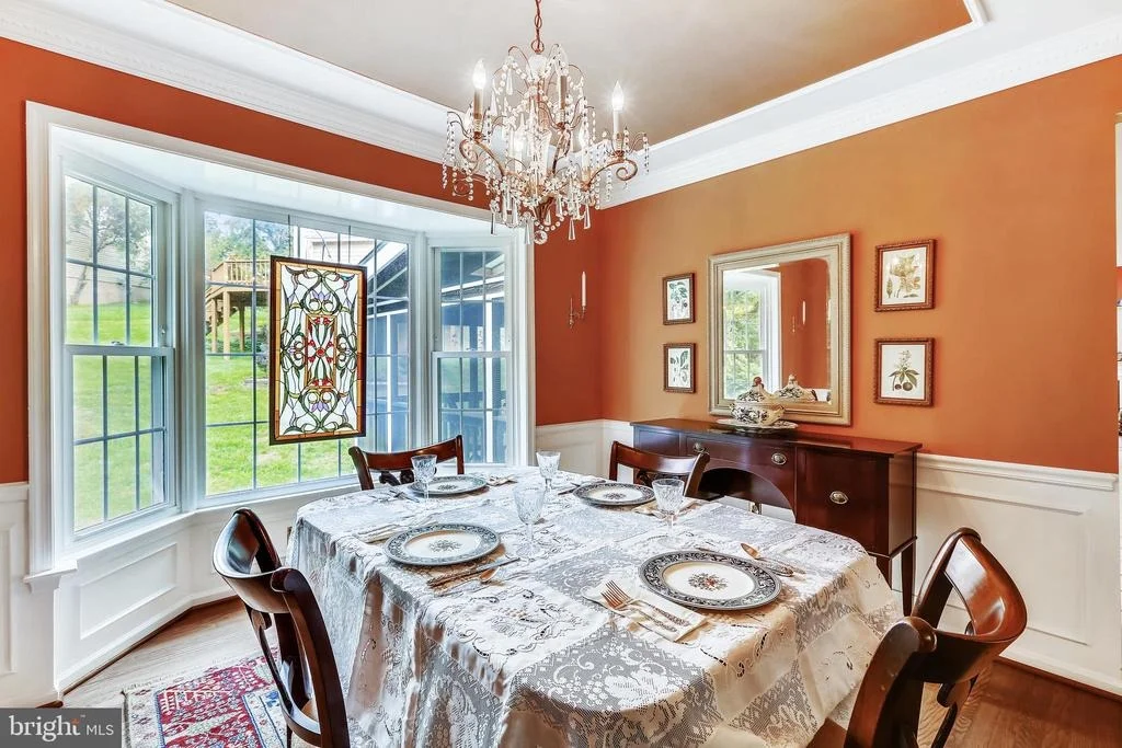 Photo of 9905 MAINSAIL DRIVE