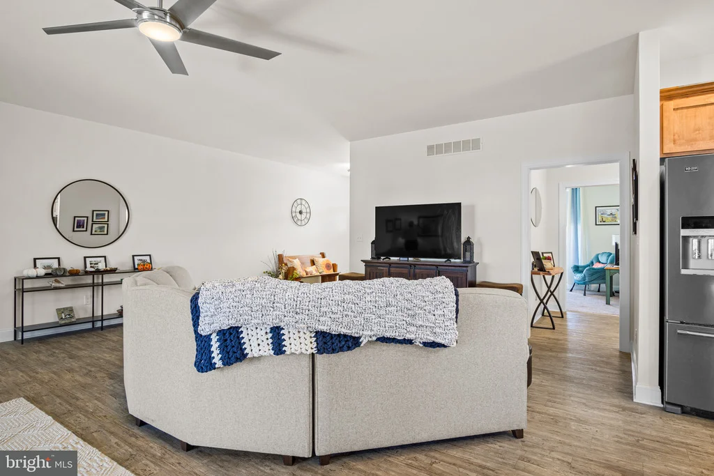 Photo of 226 UNIVERSITY DRIVE