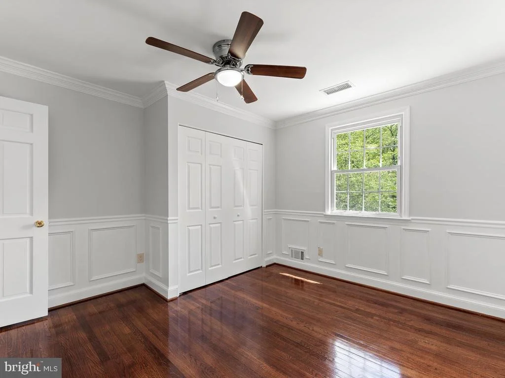 Photo of 3713 QUEEN MARY DRIVE